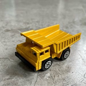 🎈2/$30 - Vtg MATCHBOX Superfast No. 58 FAUN DUMP TRUCK. ©️1976.